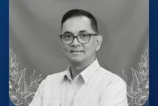 Almarhum Juru Bicara...
