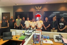 6 Anggota Polres Tangsel...