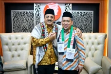 Presiden PKS Dorong...