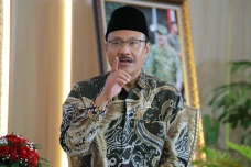 Gus Ipul Sebut Bansos...