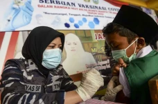 Kowal Gelar Vaksinasi...