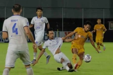 Arema FC Menang Tipis...