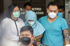 Gunakan Sabu, Pedangdut...