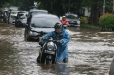 Banjir Rendam Kawasan...