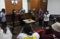 Pimpinan KPK Peringati...