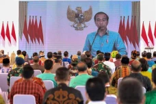 Presiden Hadiri Puncak...