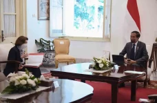 Presiden Menerima Kunjungan...