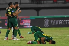Gol Tunggal Samsul Arif...
