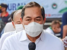 Penimbun Minyak Goreng...