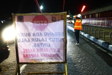 Uji Dinamik Kabel, Jembatan...