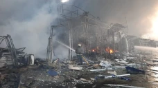 Dibombardir Rusia, Pasar...