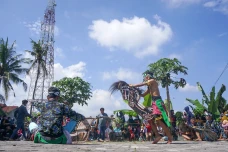 Atraksi Seni Jaran Kepang...