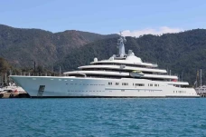 Eclipse, Kapal Super...