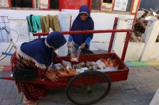 Pedagang Takjil Keliling...