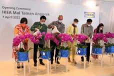 Peluncuran Ikea Mal...
