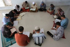 Tadarus Al Quran Pasien...