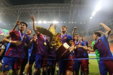Momen Barcelona U-18...