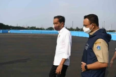 Momen Anies Baswedan...