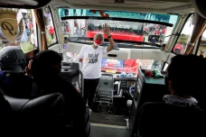 Ganjar Pranowo Lepas...