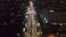 Kendaraan Pemudik Padati...