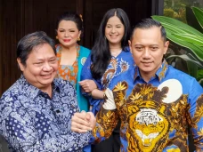 AHY Bertemu dengan Airlangga...
