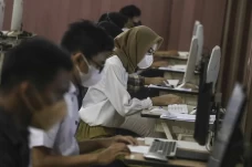 UTBK Hari Pertama di...