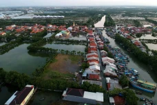 Banjir Rob Rendam Ribuan...