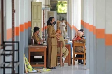 Tuntut Transparansi...