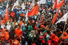 Sampaikan Lima Tuntutan,...