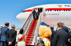 Bawa Pesan Perdamaian...