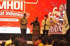 Dibuka oleh Wakil Presiden...
