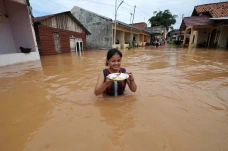 Banjir Setinggi 80 Cm...
