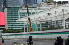 Proyek Revitalisasi...