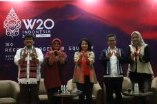 Women20 Summit di Danau...