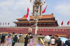 Bendera Indonesia Berkibar...