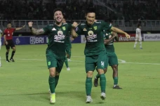 Berjaya di Stadion Gelora...