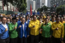 Warna-Warni Pawai Koalisi...