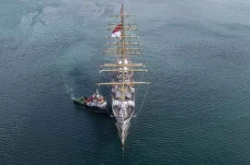 KRI Bima Suci Tiba di...