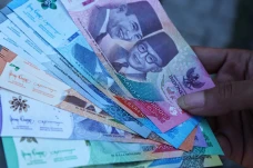 Penukaran Uang Rupiah...