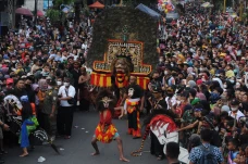 Kirab Budaya Kesenian...