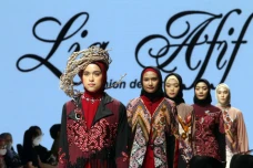 Lia Afif Hadirkan Rancangan...