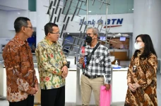 Hari Pelanggan, Direksi...