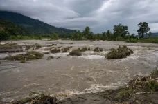 Banjir Rendam Puluhan...