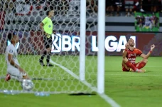 Tanpa Ampun, Bali United...