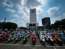 Ratusan Scooterist di...