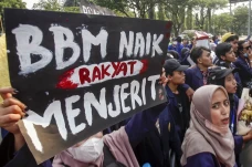 Unjuk Rasa Mahasiswa...