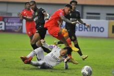 Laga Bhayangkara FC...