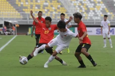Vietnam Menang Lawan...
