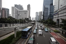 Transjakarta Beroperasi...