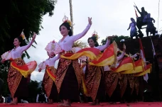 Atraksi Budaya Peringatan...